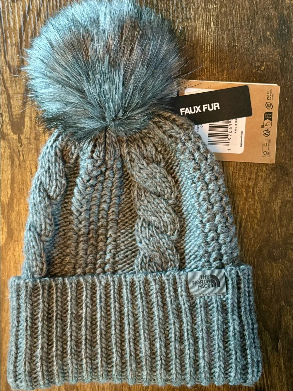 The North Face Women's Gray Cable-Knit Pom Beanie Winter Hat OSFM  NWT